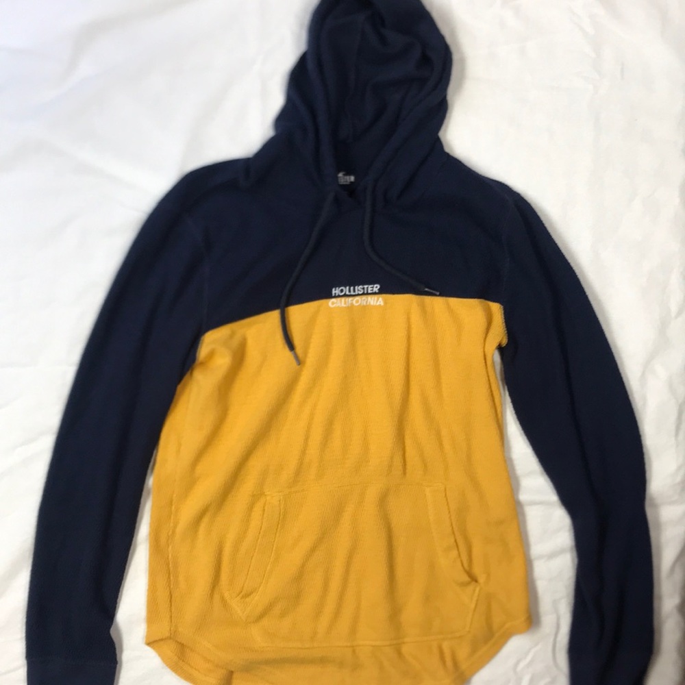 Hollister sweatshirt